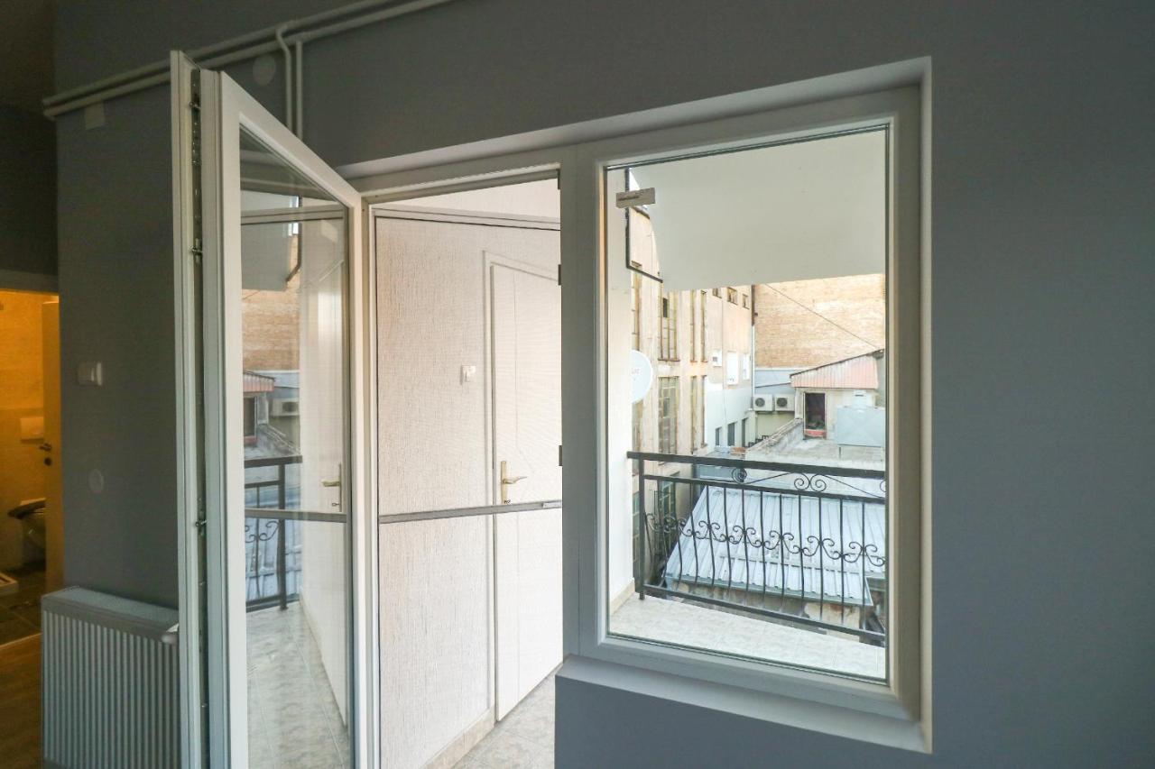Appartement Heart Of Nis Lux Extérieur photo